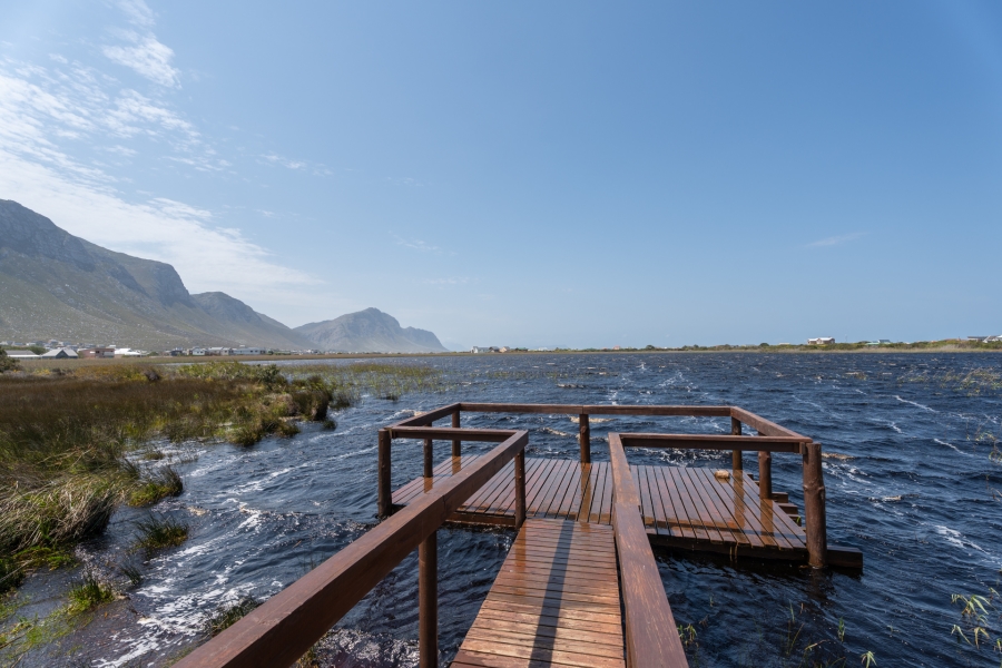 4 Bedroom Property for Sale in Bettys Bay Western Cape